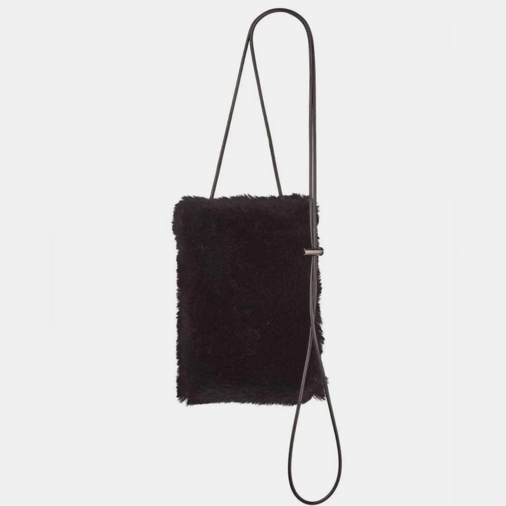 Natures Collection Copenhagen sheepskin phone bag